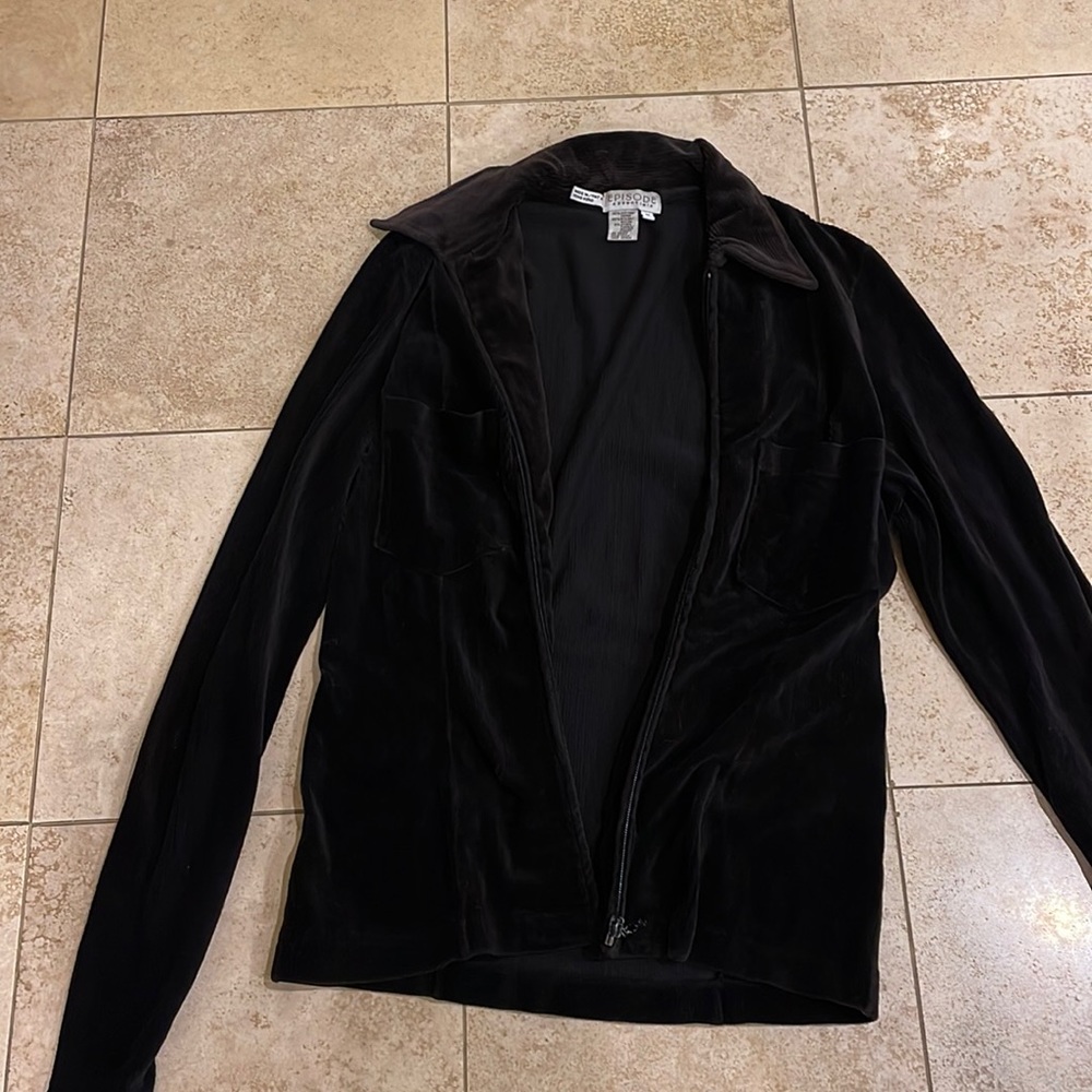 Episode black corduroy zip up shirt size medium